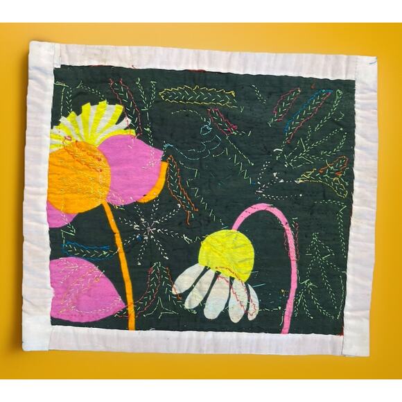 Mola Textile Parrot Bird Kuna Vintage Folk Art Panel Panama 14.75" x 12.5" - Picture 3 of 3